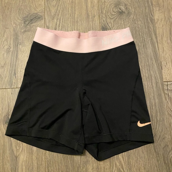 Nike Pants - Women’s Nike Pro Spandex